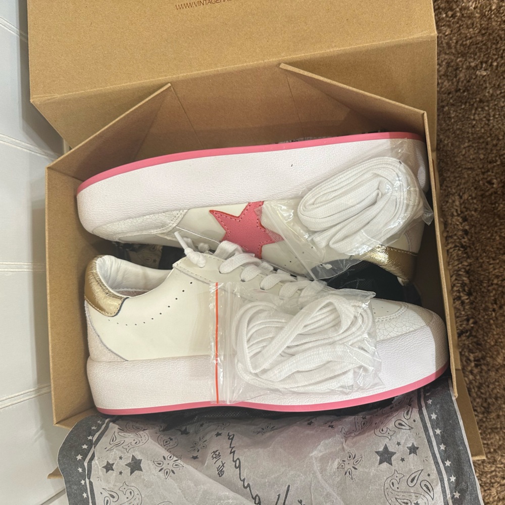 Brand New Vintage Havana Tennis Shoes - Size 11 - With Box - Smoke-Free Home!